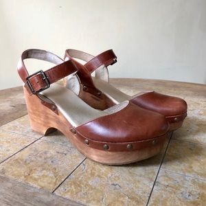 Cordani Zori Brown Leather Clogs